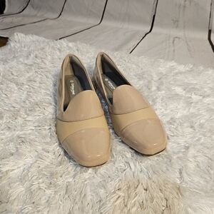OrthoFeet Nude Beige Patent Leather Comfort Dress‎ Slip On Loafer Shoes Sz 10